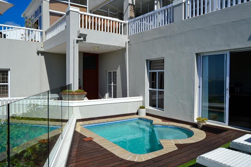 4 Bedroom Property for Sale in Simons Kloof Western Cape